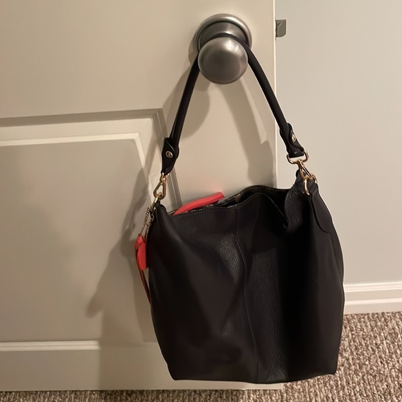 Gianni Notaro bag, from Italy, pebbled leather, great condition, about 16”X13” - Picture 9 of 10